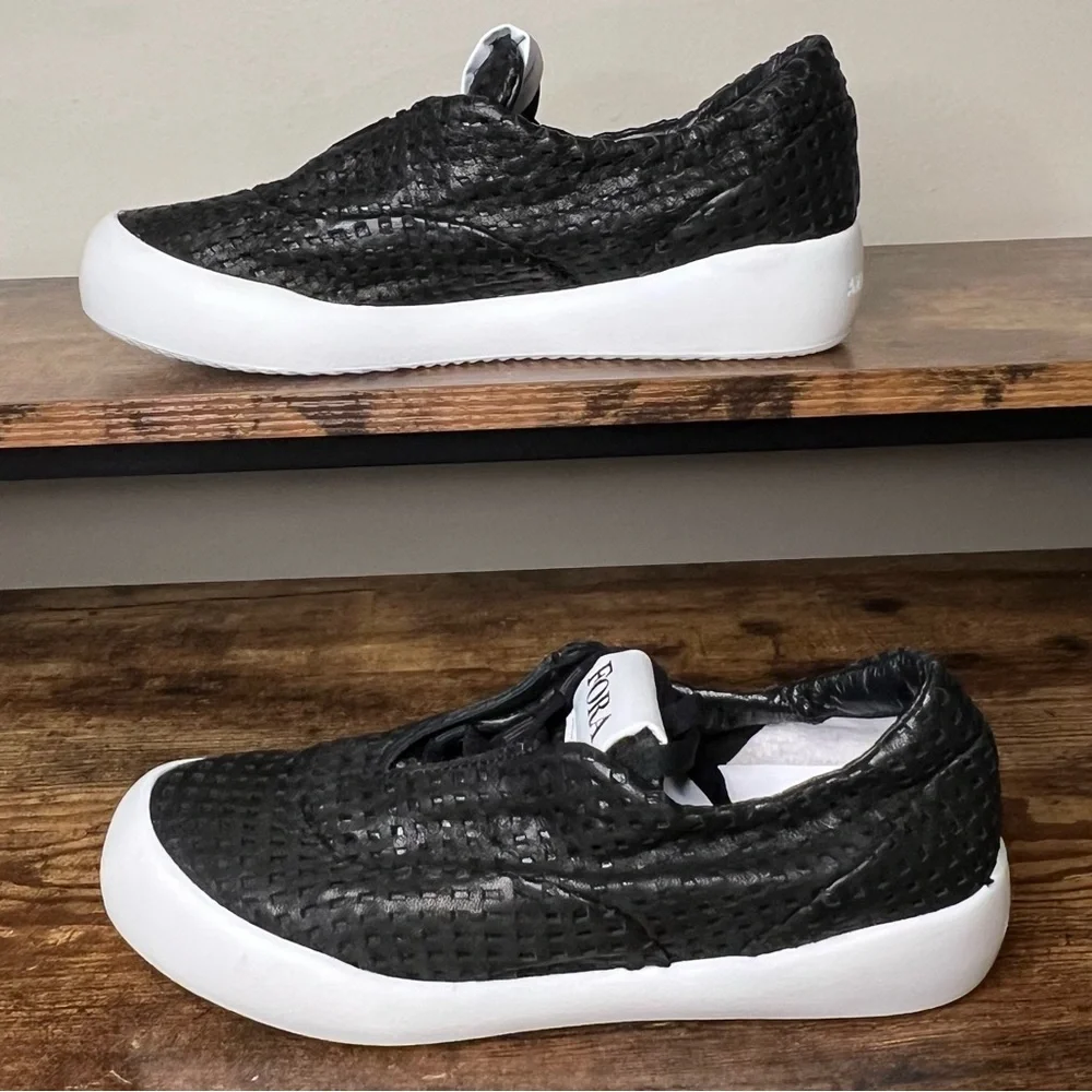Andia Fora Black Italian Sneakers Cut Out Patterned Leather‎ NEW women's 38/7.5